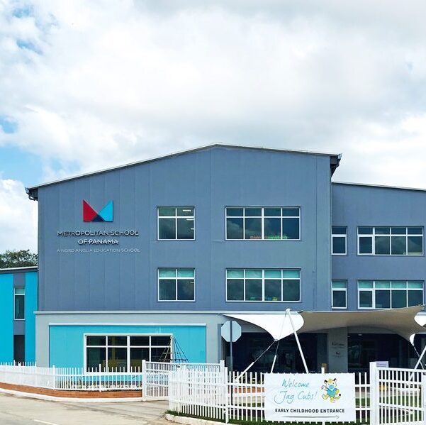 Fiestas patrias del Colegio MET: ¡Celebración en Panamá!