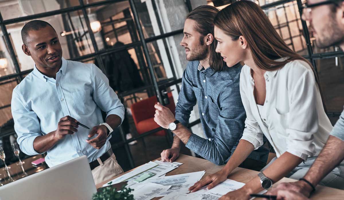 Invertir en Panamá: cómo abrir una empresa de factoring si eres de Bolivia