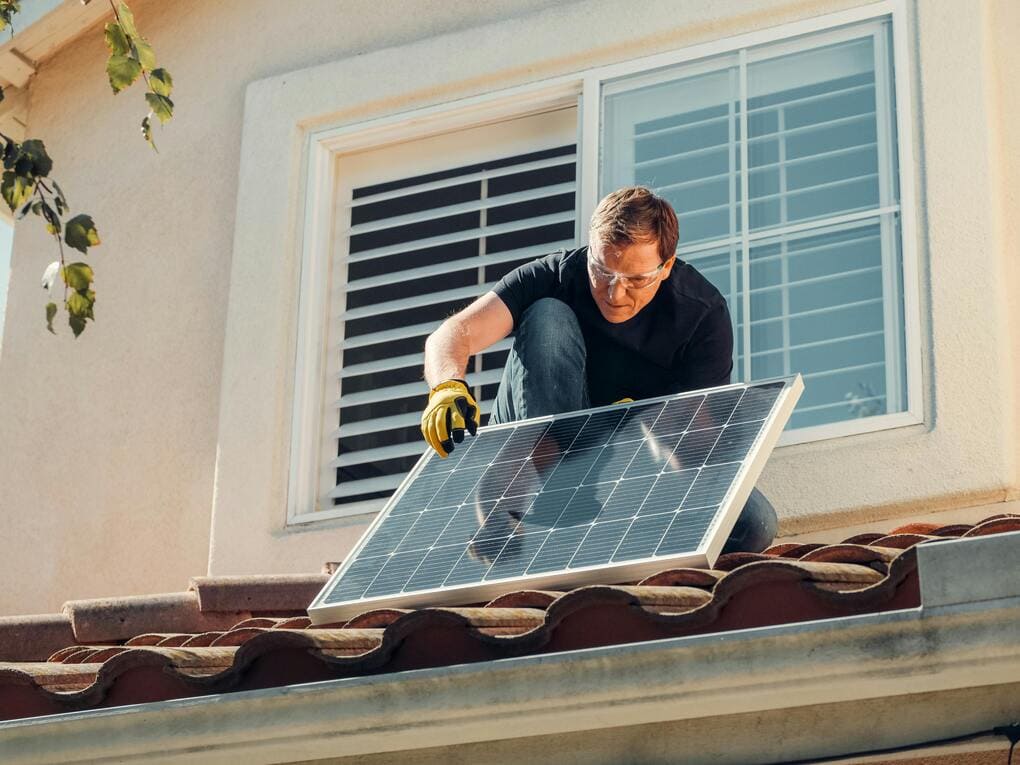 ¿Qué paneles solares elegir para tu casa en Panamá? Descúbrelo aquí
