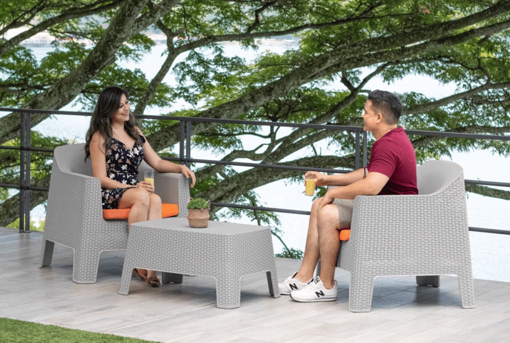 Soluciones para exteriores con muebles de plástico en Nicaragua